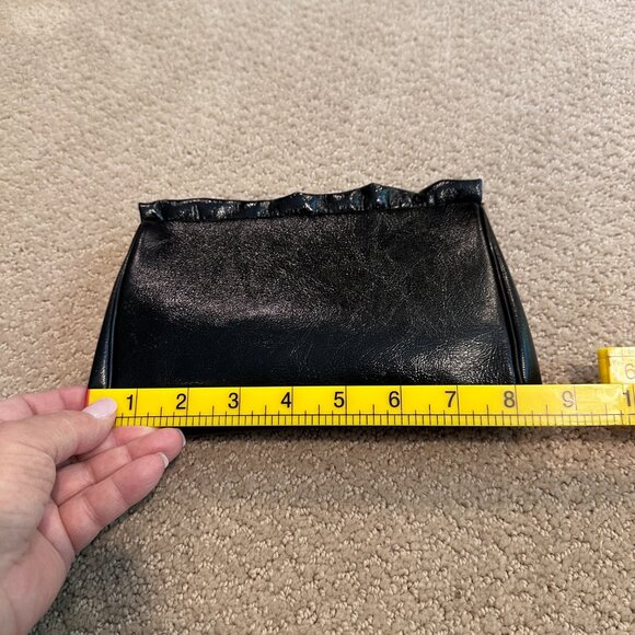 VTG Black Convertible Clutch Bag Metal Kissing Clasp & Strap Ruffle Faux Leather - Picture 10 of 12
